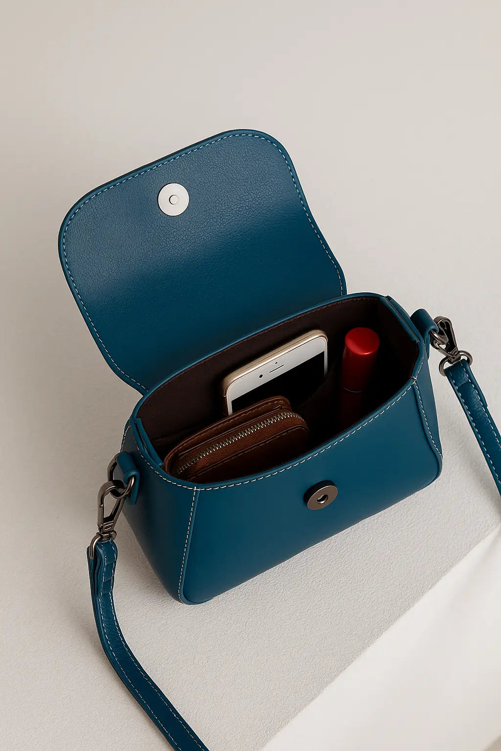 Oil Wax Cowhide Genuine Leather Crossbody Small Bag for Women Fashionable Versatile Shoulder Shell Handbag Lady Casual Phone Bag Novara Shop Oil Wax Cowhide Genuine Leather Crossbody Small Bag for Women Fashionable Versatile Shoulder Shell Handbag Lady Casual Phone Bag  Novara Shop  Oil Wax Cowhide Genuine Leather Crossbody Small Bag for Women Fashionable Versatile Shoulder Shell Handbag Lady Casual Phone Bag