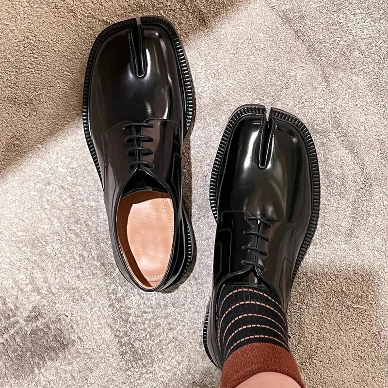 New Tabi Shoes Loafer Men And Women Split Toe Flats Casual Shoes Woman British Style Thick Sole Patent Leather Shoes Big Size 45 Novara Shop