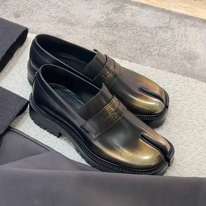 New Tabi Shoes Loafer Men And Women Split Toe Flats Casual Shoes Woman British Style Thick Sole Patent Leather Shoes Big Size 45 Novara Shop