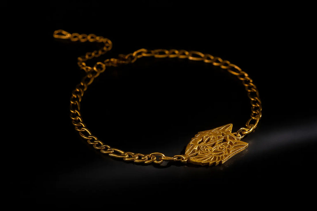 Figaro Chain Bracelet | Wolf Head Bracelet | Novara Shop