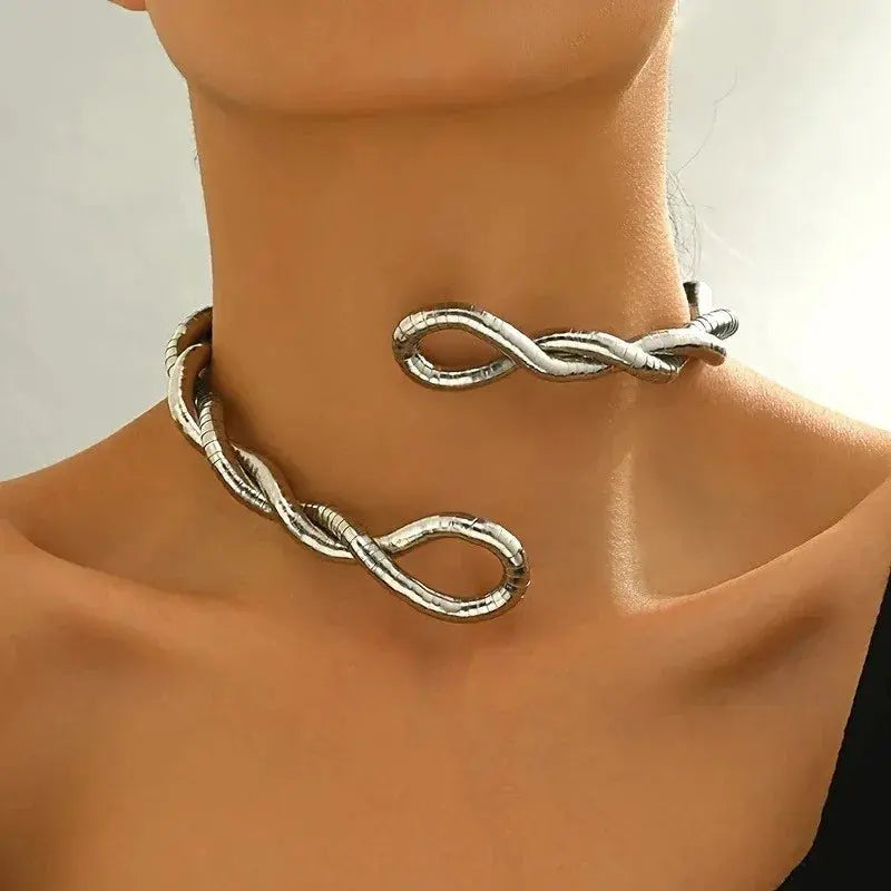 Vinatge Bendable Geometric Long Chain Necklace for