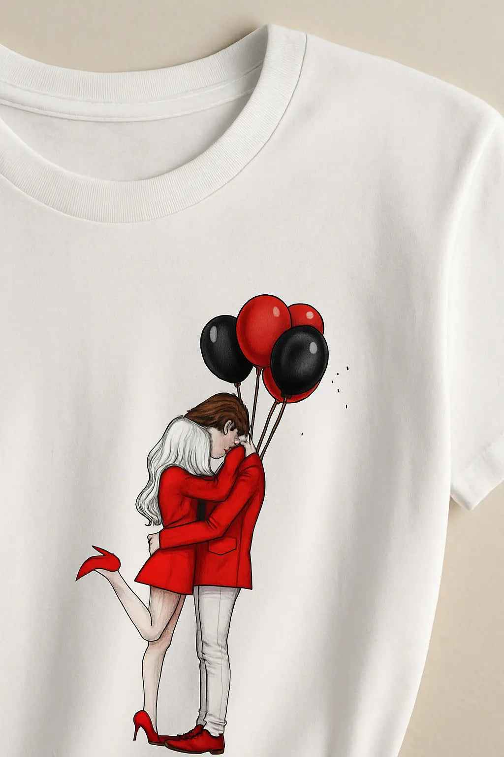Balloon Print Women Black Tshirt Novarashop
